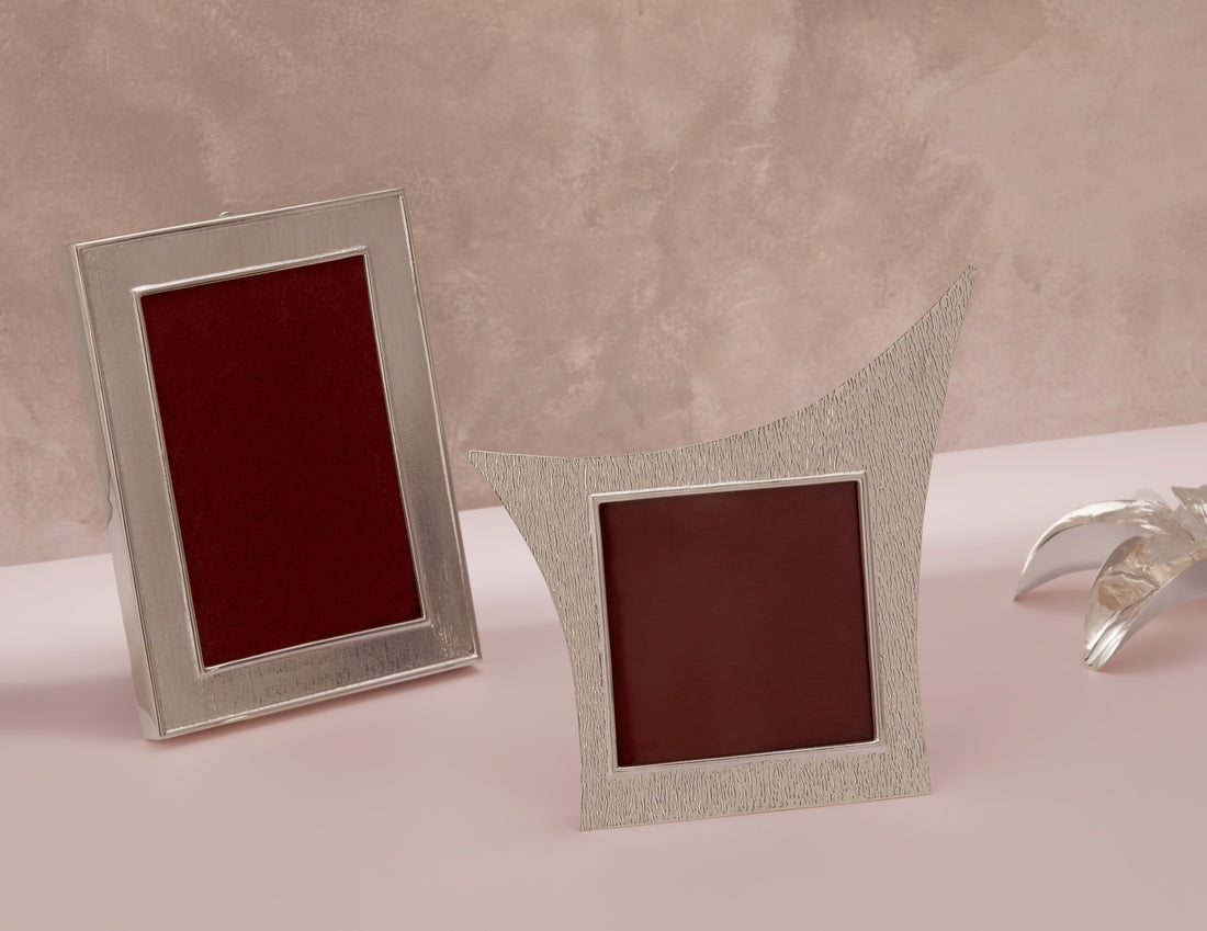 Classic Modern Photo Frame