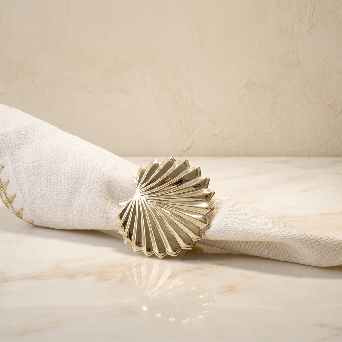 Fluted Modern Napkin Ring (Set of 6)